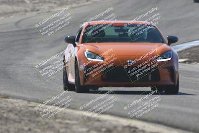 media/Oct-18-2025-Speed Ventures (Sat) [[8b3b7cf525]]/Orange/Session 2 (Phil Hill)/